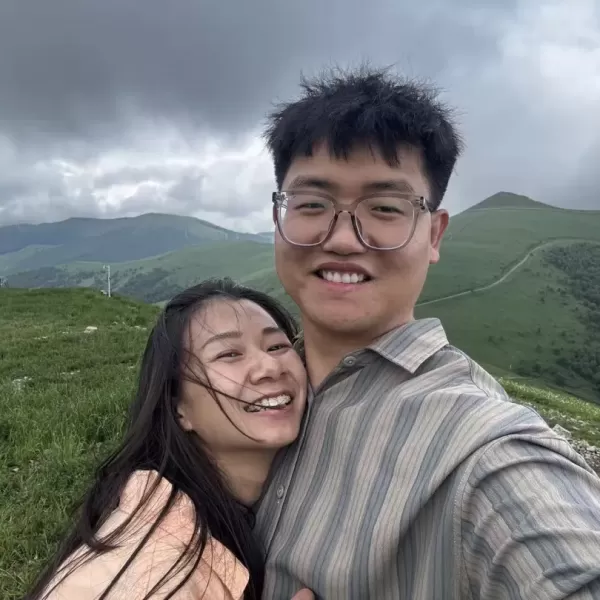 结婚半年：两个破碎家庭长大的孩子，如何练习相爱？